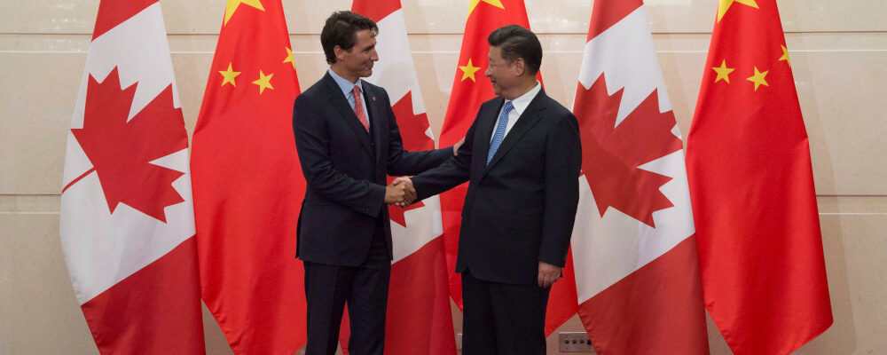 Chinese President Xi Jinping welcomes Canadian Prime Minister Justin Trudeau to the Diaoyutai State Guesthouse in Beijing, Wednesday August 31, 2016. Adrian Wyld/The Canadian Press.