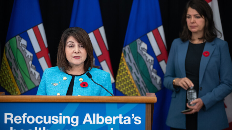 ‘We need to modernize’: Alberta health minister explains how public-private doctor legislation will cut down wait times